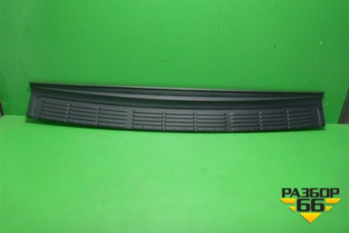 Накладка заднего бампера (до 2012г) (5216260040) для Toyota Land Cruiser (200) с 2008г (Ленд Крузер)