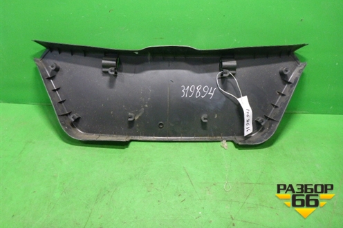 Обшивка двери багажника (хетчбэк) (315671560) для Opel Astra H с 2004-2015г