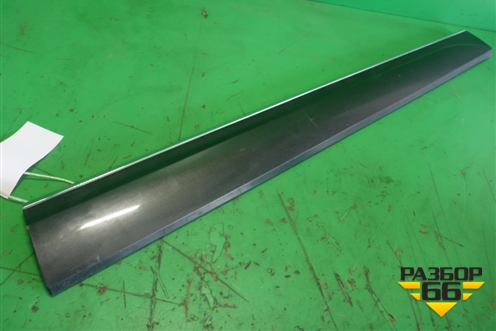 Накладка двери передней правой (после 2012г крашеная) (8R0853960L) для Audi Q5 c 2008-2017г (Ку 5)