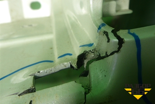 Бампер задний (после 2015г под парктроник и накладку) (5215960740) для Toyota Land Cruiser (200) с 2008г (Ленд Крузер)