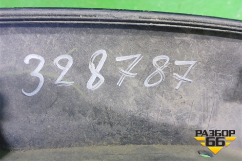 Накладка двери задней правой (на арку) (757450E020) для Toyota Highlander с 2013-2021г