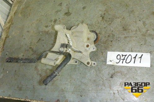 Кронштейн генератора нижний (2.0л) для Hyundai Santa Fe с 2000-2012г (Classic) (Санта Фе)