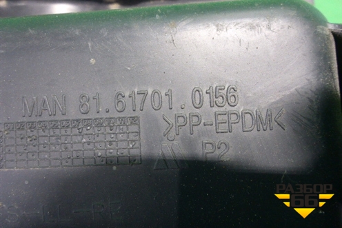Накладка на торпедо  (боковая правая) (81617010156) для MAN  TGS с 2007г
