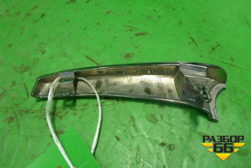 Накладка на решетку радиатора (правая хром) (531250E070) для Toyota Highlander с 2013-2021г