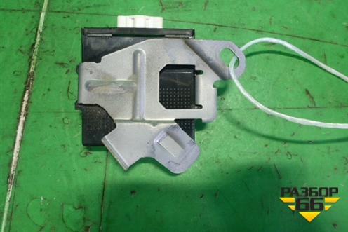 Блок управления раздаточной коробкой (8631B027) для Peugeot 4007 с 2008г