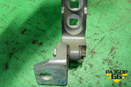 Петля двери передней правой верхняя (13180564) для Opel Corsa D с 2006-2014г