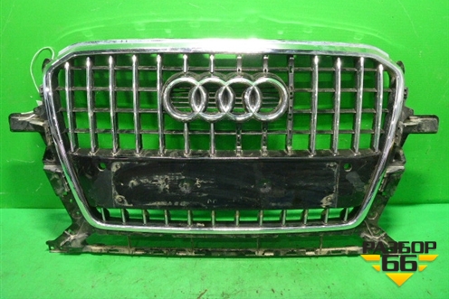 Решетка радиатора (после 2012г под парктроник) (8R0853651R) для Audi Q5 c 2008-2017г (Ку 5)