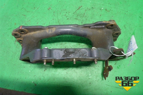 Кронштейн рулевого редуктора (5010600237) для Renault TRUCK Premium 2 с 2005-2013г (Премиум 2)