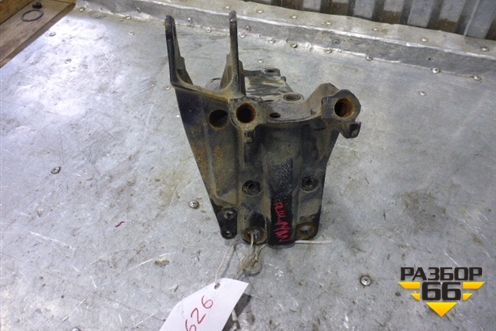 Кронштейн кабины (передний левый) (81417203147) для MAN TGA 4-Series  с 2000-2008г (ТГА) Кронштейн кабины (передний левый) (81417203147) для MAN TGA 4-Series  с 2000-2008г (ТГА)