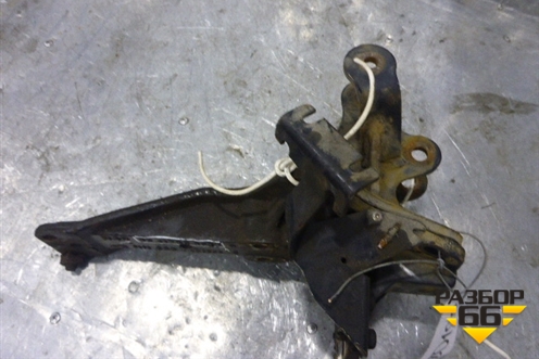 Кронштейн кабины (передний левый в сборе) (85417203057) для MAN TGA 4-Series  с 2000-2008г (ТГА) Кронштейн кабины (передний левый в сборе) (85417203057) для MAN TGA 4-Series  с 2000-2008г (ТГА)