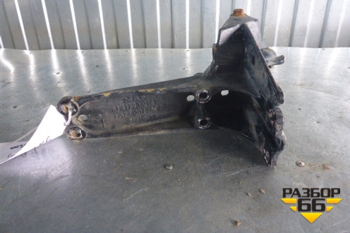 Кронштейн кабины (передний левый) (81417203147) для MAN TGA 4-Series  с 2000-2008г (ТГА) Кронштейн кабины (передний левый) (81417203147) для MAN TGA 4-Series  с 2000-2008г (ТГА)