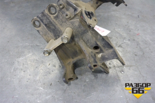 Кронштейн кабины (передний левый) (81417203147) для MAN TGA 4-Series  с 2000-2008г (ТГА) Кронштейн кабины (передний левый) (81417203147) для MAN TGA 4-Series  с 2000-2008г (ТГА)