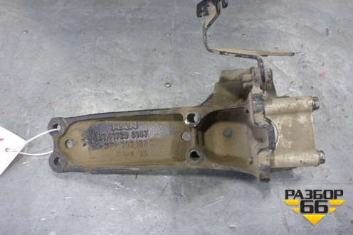 Кронштейн кабины (передний левый) (81417203147) для MAN TGA 4-Series  с 2000-2008г (ТГА) Кронштейн кабины (передний левый) (81417203147) для MAN TGA 4-Series  с 2000-2008г (ТГА)