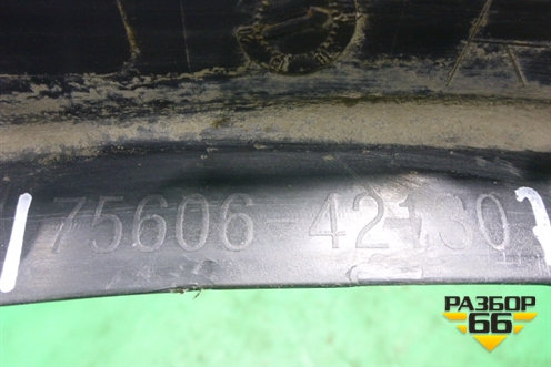 Накладка заднего крыла левого (после2015г) (7560642130) для Toyota Rav-4 с 2012-2019г