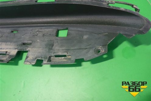 Накладка подножки правой (внутренняя часть) (5177960120) для Toyota Land Cruiser (200) с 2008г (Ленд Крузер)