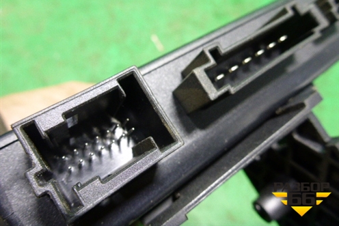 Блок электронный (управления фаркопом) для Volkswagen Touareg c 2002-2010г (Туарег)