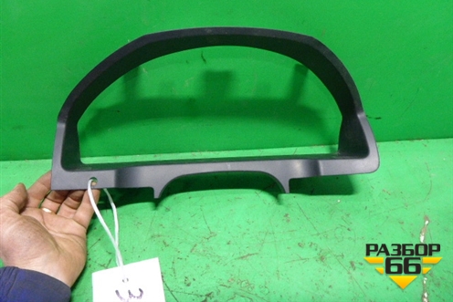Накладка на щиток приборов (A2046800023) для Mercedes Benz C-Klass W204 с 2007-2014г (Ц)