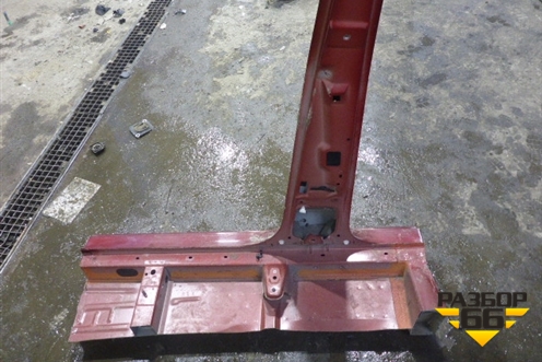 Порог со стойкой правый (5ти дверный кузов) (MN161584) для Mitsubishi Colt с 2004г (Кольт)