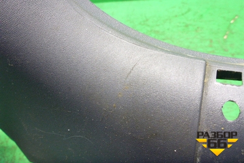 Обшивка стойки центральная нижняя правая (MR951608ZZ) для Mitsubishi Colt с 2004г