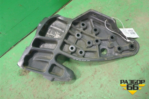 Кронштейн крепления торсиона  (Правый) (5010574625) для Renault TRUCK Premium 2 с 2005-2013г (Премиум 2)