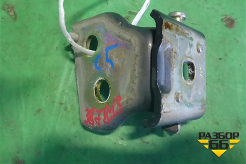 Петля двери передней правой нижняя для Citroen C5 с 2005-2008г (С5)