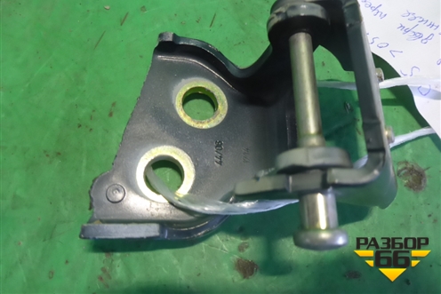 Петля двери передней правой нижняя для Citroen C5 с 2005-2008г (С5)