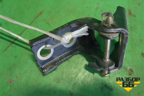 Петля двери задней правой нижняя для Citroen C5 с 2005-2008г (С5)