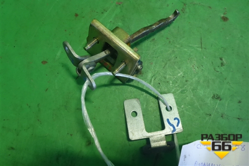 Ограничитель двери задней левой для Citroen C5 с 2005-2008г (С5)