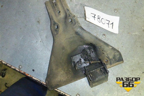 Кронштейн переднего крыла правый для Scania 4 Series с 1995-2005г