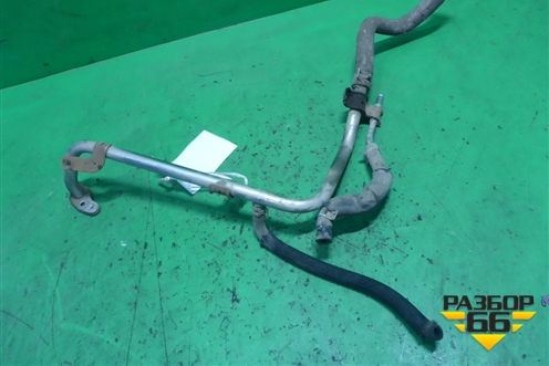 Трубка системы охлаждения (на помпу) для Toyota Corolla (E12) с 2001-2007г (Королла 120) Трубка системы охлаждения (на помпу) для Toyota Corolla (E12) с 2001-2007г (Королла 120)