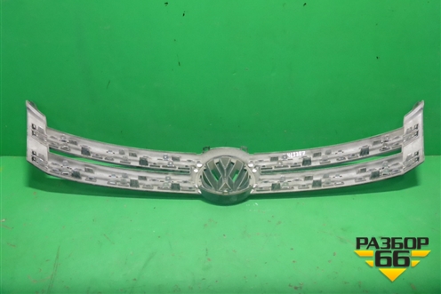 Накладка на решетку радиатора (в сборе) (5N0853655) для Volkswagen Tiguan с 2011-2016г