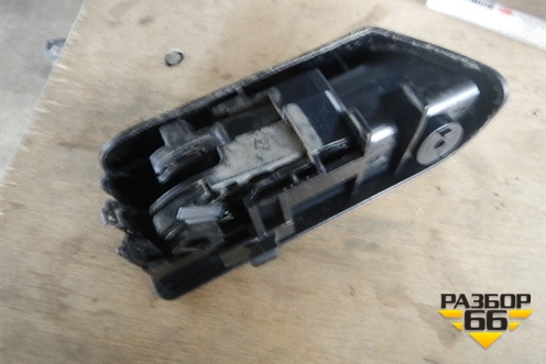 Ручка открывания багажника и лючка бензобака для Toyota Corolla (E15) с 2006-2013г