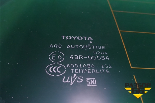 Стекло глухое правое (до 2015) (6271060E50) для Toyota Land Cruiser (200) с 2008г