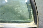 Стекло двери задней левой форточка (хетчбэк) для Toyota Corolla (E12) с 2001-2007г