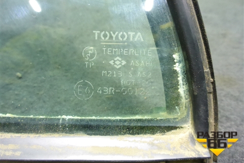 Стекло двери задней левой форточка (хетчбэк) для Toyota Corolla (E12) с 2001-2007г