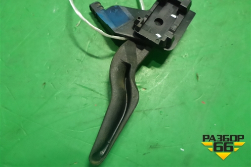 Ручка открывания капота (218186591) для Opel Astra H с 2004-2015г