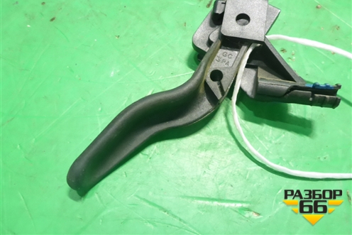 Ручка открывания капота (218186591) для Opel Astra H с 2004-2015г