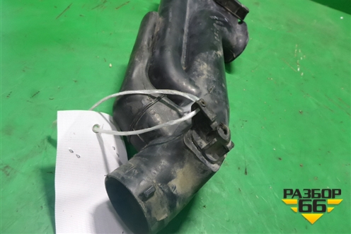 Патрубок воздушного фильтра ( 1.8л Z18XE) (55351756) для Opel Astra H с 2004-2015г