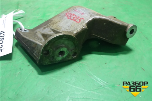 Кронштейн генератора ( 1.8л Z18XE) (90571112) для Opel Astra H с 2004-2015г