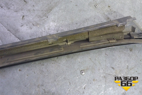 Молдинг лобового стекла правый для Mercedes Benz S-Klass W140 с 1991-1999г (С)