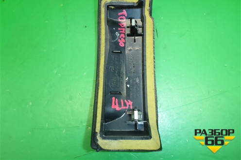 Накладка на торпедо (левая) (FBF500250) для Land Rover Discovery 3 с 2004-2009г (Дискавери)