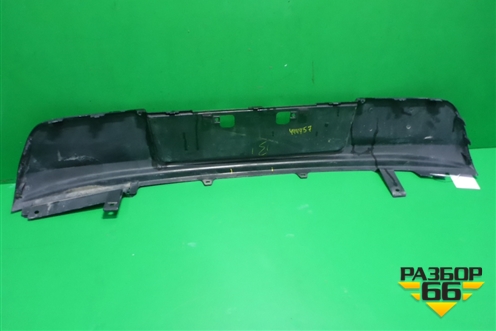 Накладка заднего бампера (до 2015г) (5245302040) для Toyota Auris с 2012-2018г