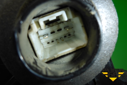 Замок двери передней правой для Toyota Verso с 2009-2018г (Версо)