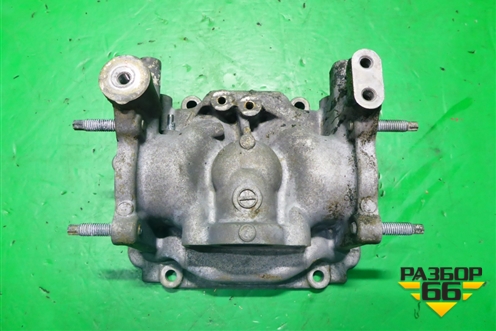 Фланец (дроссельных заслонок 4.5л 1VD-FTV) (1711351011) для Toyota Land Cruiser (200) с 2008г