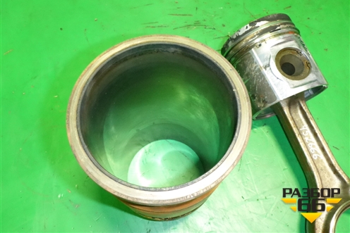 Поршень с шатуном (в сборе с гильзой DSC1202) для Scania 4 Series с 1995-2005г