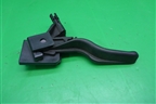 Ручка открывания капота (218186591) для Opel Astra H с 2004-2015г