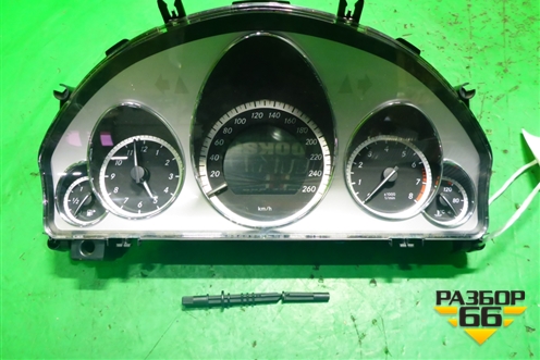 Щиток приборов АКПП (A2129004804) для Mercedes Benz E-Klass C207 (купе) с 2009г (Е Купе)