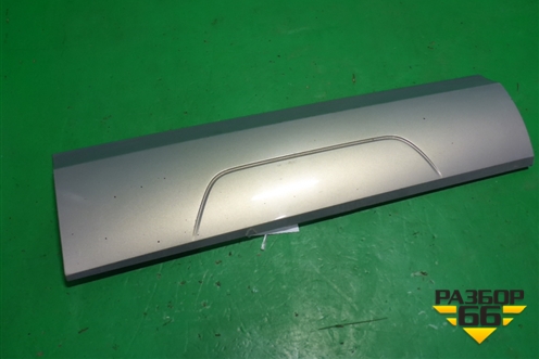 Накладка двери задней правой (до 2014г крашеная) (8U0853970D) для Audi Q3 с 2011-2018г (Ку 3)