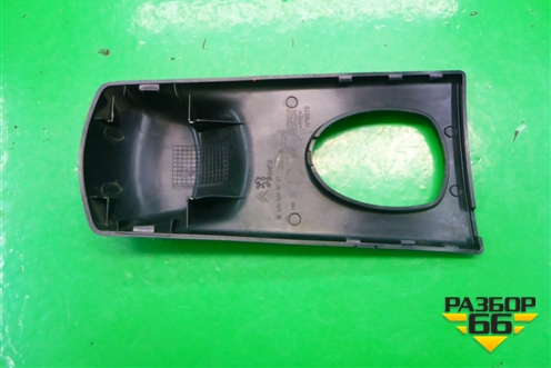 Накладка внутренняя (на зеркало заднего вида) (9683062480) для Citroen C5 с 2008г (С5)