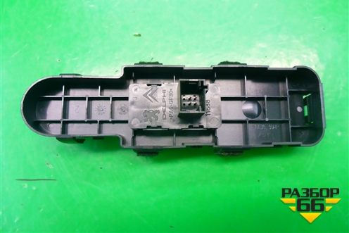 Кнопка стеклоподъёмника (передняя правая) (96565184) для Citroen C5 с 2008г (С5)